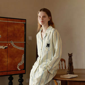 Ensemble de pyjama en pur coton brossé pour couples, imprimé rayé, poche, broderie panthère, vêtements de détente à manches longues amples et décontractés - Product Image 3