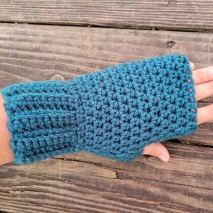 Chine usine personnalisé tricot boire bière <span class=keywords><strong>mitaine</strong></span> doux et chaud hommes taille porte-canette <span class=keywords><strong>mitaine</strong></span> acrylique bière confortable <span class=keywords><strong>mitaine</strong></span> gants - Product Image 4