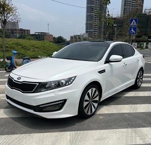 Offre Spéciale – Hyundai Optima K5 2.0L Automatique Berline 2013 d'occasion, cuir, sièges chauffants, toit ouvrant panoramique, feux LED, jamais accidentée, 1-25000 milles restants - Product Image 6
