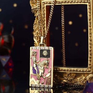Zoryn Mayoreo Cadena de Eslabones de Moda de Aleación de Zinc con Colgante de Esmalte Dorado con Efecto de Goteo de Aceite, Collar de la Marca Tarot para Uso Diario - Product Image 4