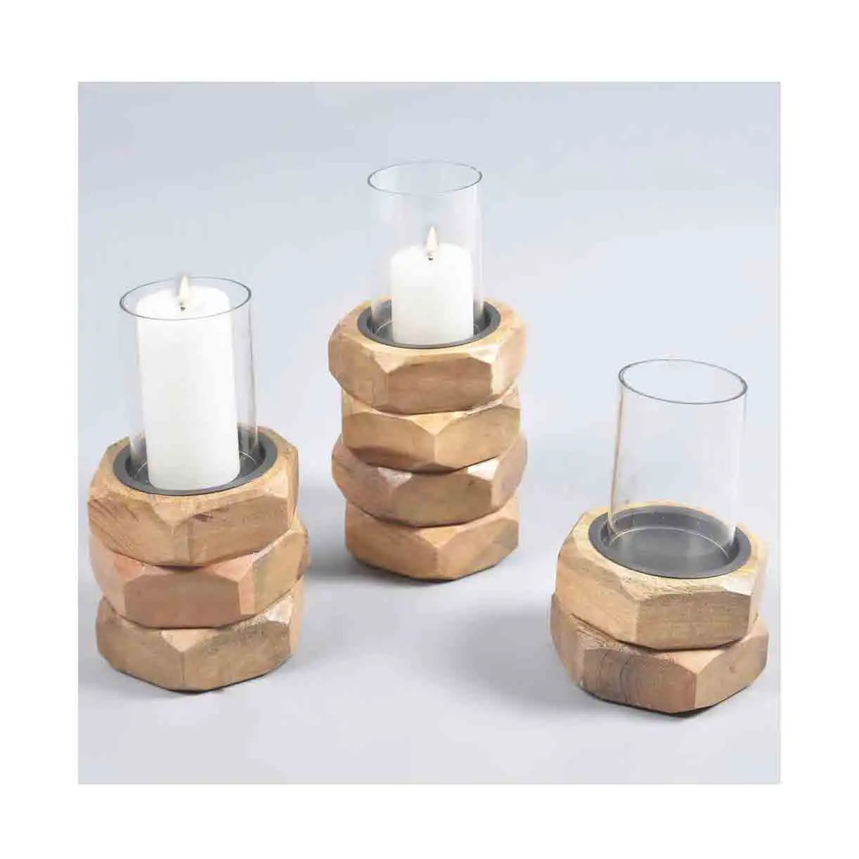 Dekorativer hölzerner Kerzenhalter mit Glas Votiv für Tisch dekoration Hochwertige Hochzeits dekoration Holz kandelaber zum Verkauf