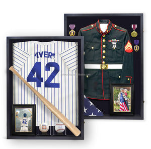 Fabbrica personalizzata a <span class=keywords><strong>parete</strong></span> antipolvere trasparente PMMA <span class=keywords><strong>Plexiglass</strong></span> acrilico T Shirt Sport vestiti Display Box Sport Jersey Display Case - Product Image 6