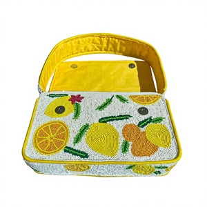 Sac à main en toile rayée jaune La Dolce Vita de qualité supérieure, forme carrée, broderie, design élégant et tendance, avec sac de soirée pour femme - Product Image 2