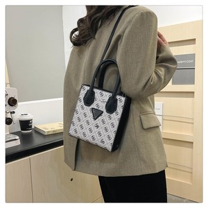 Nuevo Bolso de Hombro <span class=keywords><strong>Guess</strong></span> de Cadena Larga para Mujer, de Piel Sintética de Lujo, Micro Bolso de Mano de Alta Calidad - Product Image 5