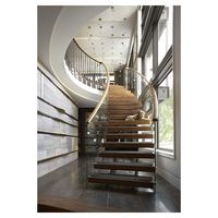 Escalier en arc moderne Prima avec garde-corps en verre - Matériaux écologiques, sûrs et durables, personnalisables en DIY