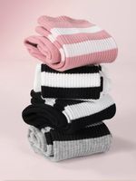 Chaussettes Pilates pour femmes avec logo personnalisé de haute qualité Chaussettes de sport Crew Grip avec fonction antidérapante Technique tricotée pour la saison de printemps