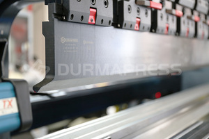 เครื่องพับขึ้นรูป CNC รุ่น Advanced 135T ขนาด 3200 มม. พร้อมระบบ DA66T 6+1 แกน สำหรับการผลิตท่อ HVAC และระบบระบายอากาศอัจฉริยะ - Product Image 4