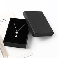 Boîte à bijoux noire mate personnalisée avec logo, en gros, avec insert en mousse et velours
