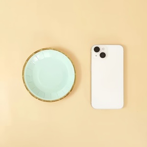 <span class=keywords><strong>Assiettes</strong></span> en papier rondes <span class=keywords><strong>de</strong></span> 4 pouces en dentelle dorée jetable couleur macaron Set <span class=keywords><strong>de</strong></span> vaisselle d'anniversaire <span class=keywords><strong>Assiettes</strong></span> à gâteaux en papier <span class=keywords><strong>Lot</strong></span> <span class=keywords><strong>de</strong></span> <span class=keywords><strong>8</strong></span> - Product Image 6