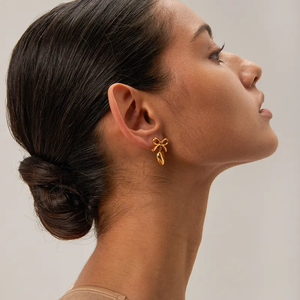 ต่างหูโบว์รูปหัวใจสไตล์เรียบง่าย1คู่304สเตนเลสชุบทอง18K เครื่องประดับแฟชั่น - Product Image 4