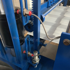 Low <b>Running</b> Cost 840 Color Steel Sheet Metal Roofing Galvanized Roofing Sheet Roll Forming <b>Machine</b> - Product Image 3