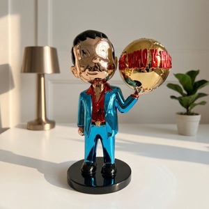 Esculturas de Diseño de Alta Gama con Acabado Brillante de Scrooge McDuck en Dorado, Decoración Pop Art de Lujo para Oficina y Hogar Modernos - Product Image 5