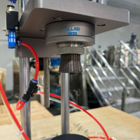 Machine de sertissage manuelle pneumatique en acier inoxydable pour homogénéisateur de parfum et machine d'emballage de revêtement, facile à utiliser, 17 mm 22 mm