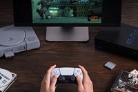 Receptor Bluetooth Retro 8BitDo en Oferta para PS1, PS2, Windows, Compatible con Controles de Xbox Series, Xbox One y Switch Pro
