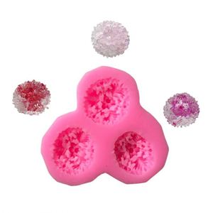 Molde de Chocolate Ecológico con Forma de Flor de Crisantemo de 3 Orificios. Molde de Silicona para Encaje de Azúcar, Cola de Sirena 3D para Fondant OEM/ODM - Product Image 3