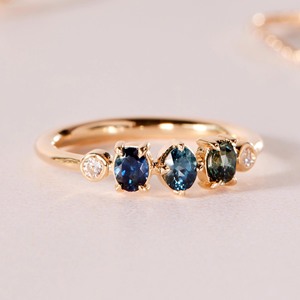 Bagues en or 14 carats avec trois saphirs ovales et diamants, bijoux fins de créateur, bagues élégantes en argent, bagues en zircon coloré - Product Image 1