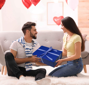 Подарочные папки класса люкс с магнитной застежкой из переработанного гофрокартона с УФ-покрытием и тиснением, с возможностью нанесения индивидуального логотипа для подружек невесты - Product Image 6