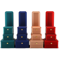 Boîte à bijoux en velours et plastique faite à la main de qualité supérieure avec logo personnalisé pour bracelet, collier et bague en gros