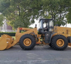 รถตักขนาดเล็ก CDM863N พร้อมถังบรรจุ 5.6 ลูกบาศก์เมตร - Product Image 3
