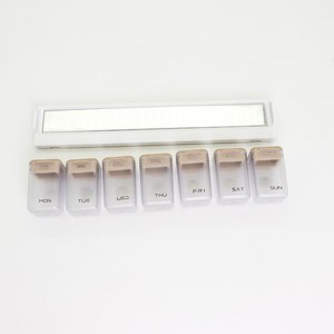 Organizador de Pastillas Semanal Portátil LM LM25238 de 7 Compartimentos, Caja de Almacenamiento Magnética Práctica con División Clara y Clasificación - Product Image 1