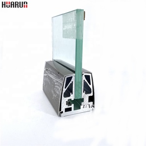 Chất Lượng Tốt Bên Trong Nhôm <span class=keywords><strong>U</strong></span> Hình Dạng Kênh Lan Can Spigot Kính Cường Lực - Product Image 6