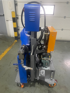 Machine de pulvérisation professionnelle à haute température en <span class=keywords><strong>polyuréthane</strong></span> PU et polyurée, pompe à moteur pour utilisation en construction, entraînement hydraulique, pression de 25 MPa - Product Image 2