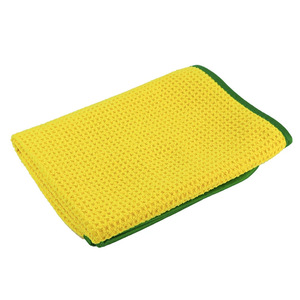 Serviette de nettoyage de voiture 40x60cm en microfibre gaufrée jaune pour le detailing automobile - Product Image 4