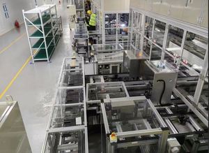 New Stainless Steel Adjustable Flat Belt Conveyor for Pallet Handling System Solutions and Industrial Production Line Automation - Product Image 3