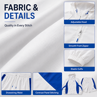 Conjunto Deportivo de Dos Piezas para Hombre: Chaqueta Ligera con Capucha y Cremallera Completa en Bloques de Color y Pantalones Cortos con Rayas Gruesas y Mangas Raglán