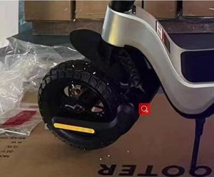 2000W double moteur Scooter électrique 10 pouces 600w double moteur haut puissant Scooter électrique pour adulte - Product Image 5