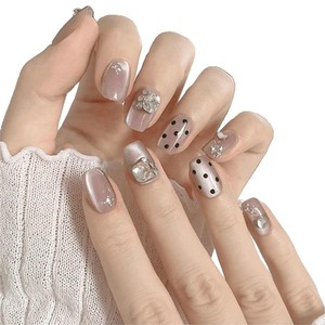 Ensemble de 24 faux ongles en forme de diamant champagne pré-fabriqués, courts, à motifs carrés, à presser - Product Image 3