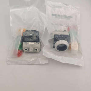 Válvula Mecánica Original-SMC VM130-01-33A - Product Image 3