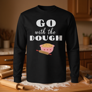 Camiseta de manga larga con diseño temático de repostería Go With The Dough - Product Image 3