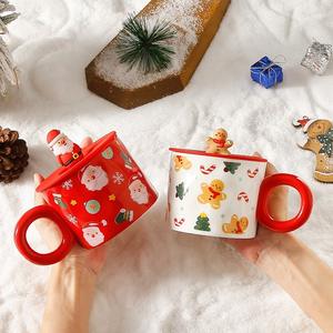 Tazas de <span class=keywords><strong>café</strong></span> de porcelana de lujo para Navidad, tazas de cerámica promocional con estampado de dibujos animados de Papá Noel con tapa de árbol de Navidad - Product Image 5