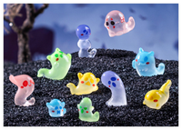 En vrac Halloween lumineux brillant foncé Mini 3D mignon Miniature résine fantôme Figurine fabricant Surprise aveugle sac petits jouets