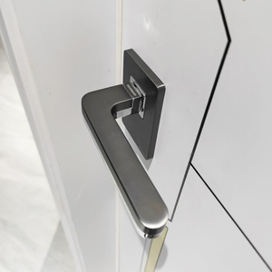 Porte intérieure moderne en bois massif avec design contemporain pour salon et chambre à coucher, taille et couleur personnalisables, résistante à l'eau - Product Image 3