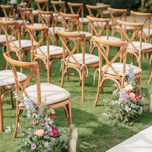 Silla de Madera con Respaldo Cruzado para Eventos al Aire Libre, Banquetes, Fiestas y Bodas - Product Image 1