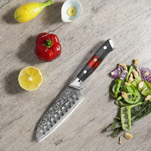 Couteau Santoku japonais en acier Damas VG10 10Cr15CoMoV, 5 pouces, pour droitier, manche en bois de frêne stabilisé composite - Product Image 3