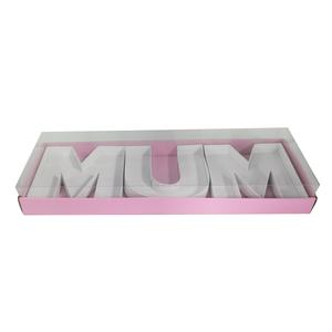 Caja de Regalo en Forma de Letra MUM, Rellenable, con Diseño Floral de Chocolate y Fresas, para el Día de la Madre - Product Image 4