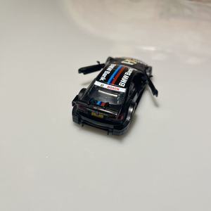 سيارة لعبة صغيرة الحجم متينة ومقاومة للسقوط، تعليمية للأطفال، تعمل بالتحكم عن بعد، مصنوعة من سبائك التيتانيوم. - Product Image 4