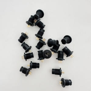 異なるケーブルに適したカスタマイズ可能な5ピンプラグコネクタ - Product Image 5