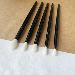 Pinceles para sombra de ojos WG, pincel para difuminar el contorno de la ceja y el nariz, herramientas cosméticas con pelo natural de cabra - Product Image 3