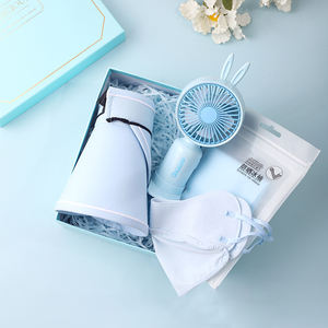 Cadeaux de voyage en plein air crème solaire produits de refroidissement chapeau ventilateurs bouteille d'eau serviette coffrets cadeaux activités sportives <span class=keywords><strong>prix</strong></span> école Souvenirs - Product Image 6