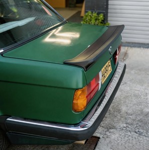 Aileron arrière de coffre de voiture de haute qualité en plastique ABS style M1 à simple voile pour <span class=keywords><strong>BMW</strong></span> Série 3 <span class=keywords><strong>E30</strong></span> Coupé/4 <span class=keywords><strong>portes</strong></span> Noir mat - Product Image 3