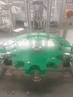 Machine à boucher les bouteilles d'alcool en verre, machine à visser les bouchons pour bouteilles d'alcool, bouteilles de whisky et bouteilles de liqueur