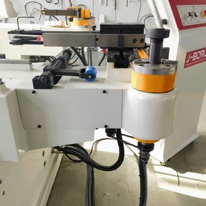 Dobladora de tubos automática hidráulica a precio de fábrica Dobladora de tubos y tubos de metal CNC - Product Image 5