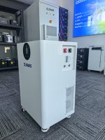 Système de Stockage d'Énergie Commercial et Industriel 16kWh 12kW Tout-en-un LiFePO4 ESS Batterie de Réserve pour Égalisation de la Consommation en Crête pour Commerces et Entreprises
