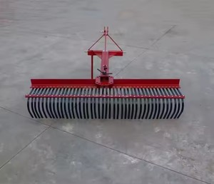 Herse à dents à ressort de 6 pieds de large pour le nivellement de la surface du sol et l'entretien des pâturages - Product Image 6