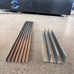 เครื่องขึ้นรูป CNC อัตโนมัติ พร้อมมอเตอร์ PLC และตลับลูกปืน สำหรับรางนำประตูม้วนสแตนเลสทนการกัดกร่อน - Product Image 5