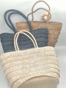 BESTELLA Nouveauté Été Sac de Plage Grande Capacité à Pompons pour Femme et Ensemble Chapeau de Paille – Fournisseur OEM ODM pour Vacances - Product Image 5